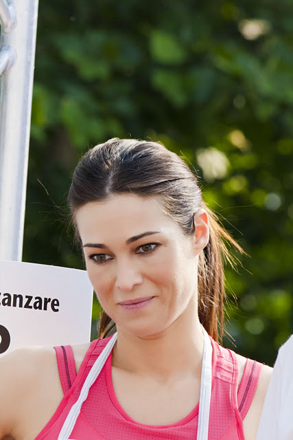 Manuela Arcuri - Advantix Running 2011 (18/34)