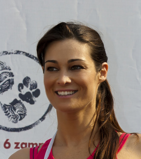 Manuela Arcuri - Advantix Running 2011 (24/34)