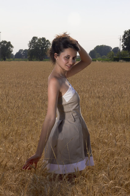 Elisa, tra i campi di grano... (13/32) 
