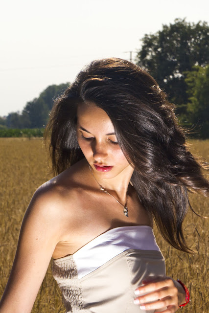 Elisa, tra i campi di grano... (15/32)