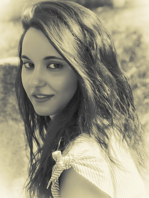 Old Times #piano #World #smile #vintage #postprocessing #oldstyle #portrait #primopiano #ritratto #elisa #pavia #ragazza #primo #sepia #girl #sorriso #old #bn #PortraitWorld #bw