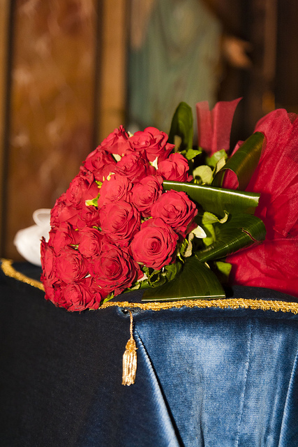 Fiori Rossi #wedding photographer #natura #wife #wedding #wedding photography #fiori #sposa #husband #sposi #happy #matrimonio #happiness #moglie #vestito #colore #groom #colori #marito #rossi #kiss #chiesa #bacio #rinfresco #sposo #amore #brindisi #bride #felicità